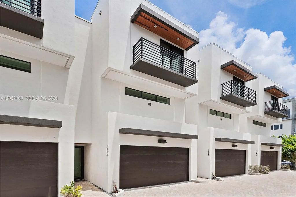 1054 N Victoria Park Road, Fort Lauderdale