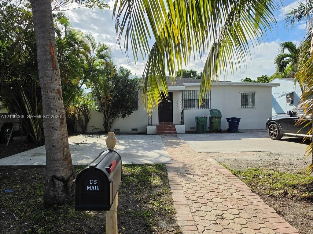 7600 Nw 12th Avenue #7600, Miami