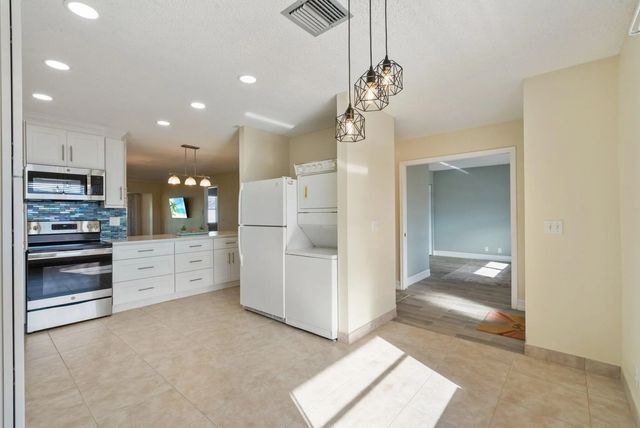 5 of 42 - 1740 Nw 19th Terrace #202, Delray Beach, FL