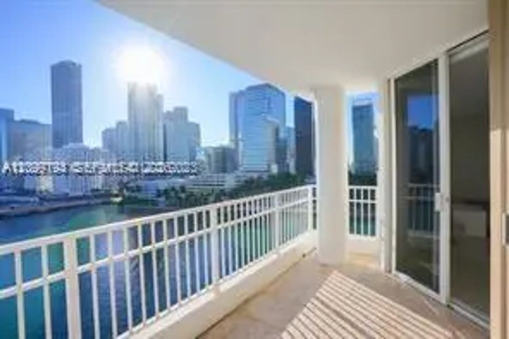 701 Brickell Key Boulevard #1101, Miami