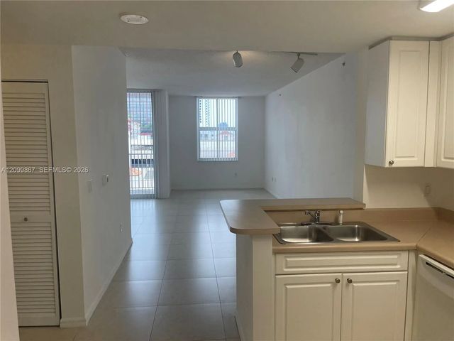 3 of 48 - 255 Evernia Street #616, West Palm Beach, FL