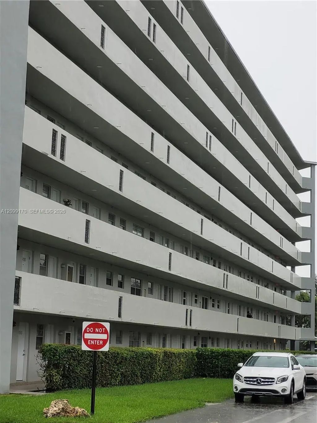 1770 Ne 191st Street #615-1, Miami