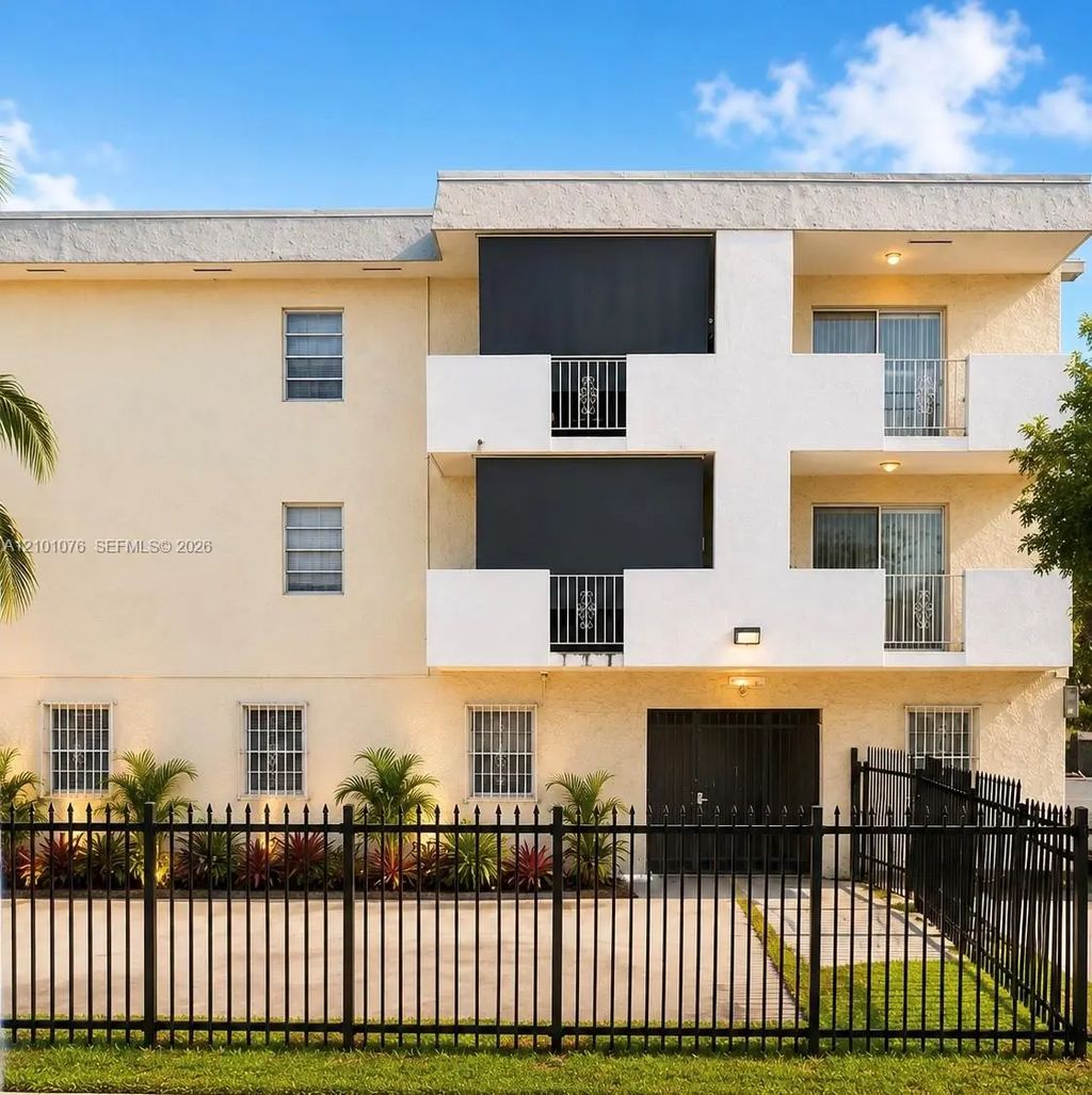2725 W Okeechobee Road #46, Hialeah