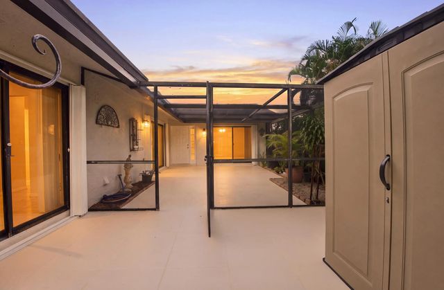 3 of 47 - 801 Nw 30th Avenue #c, Delray Beach, FL