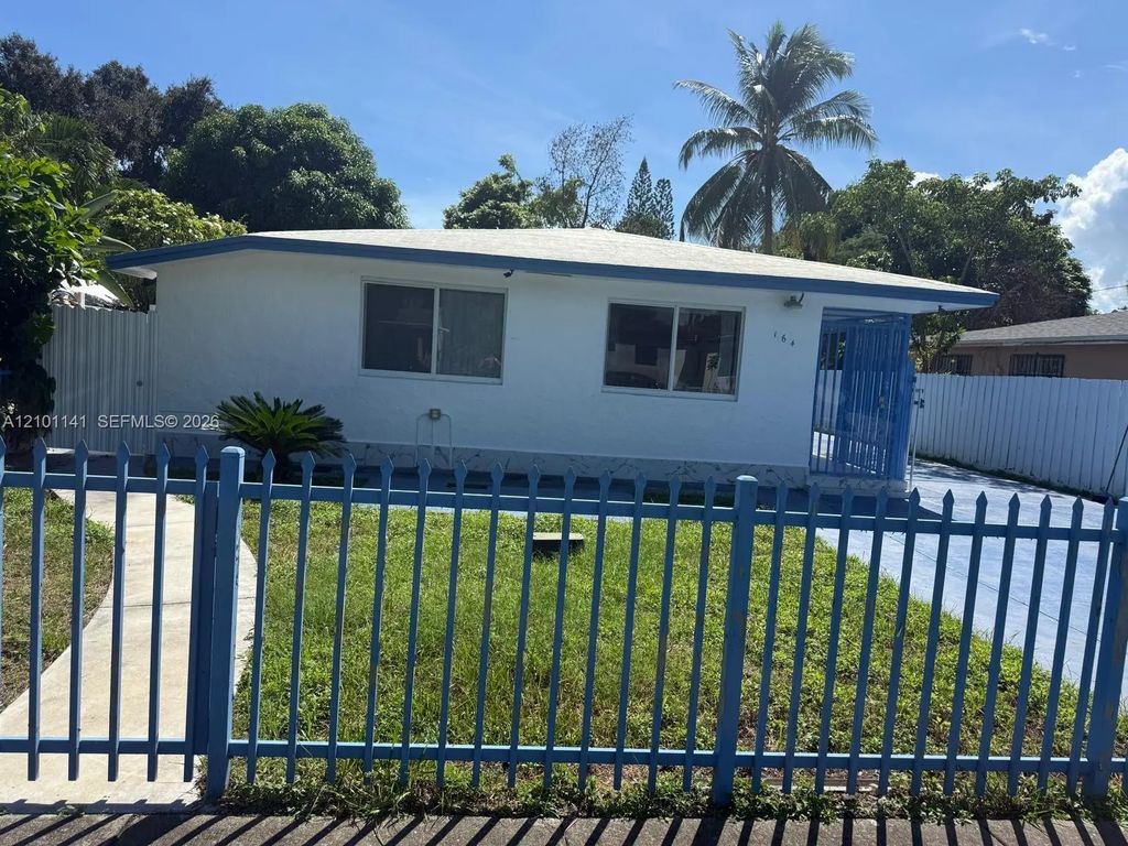 164 Ne 169th Street, North Miami Beach
