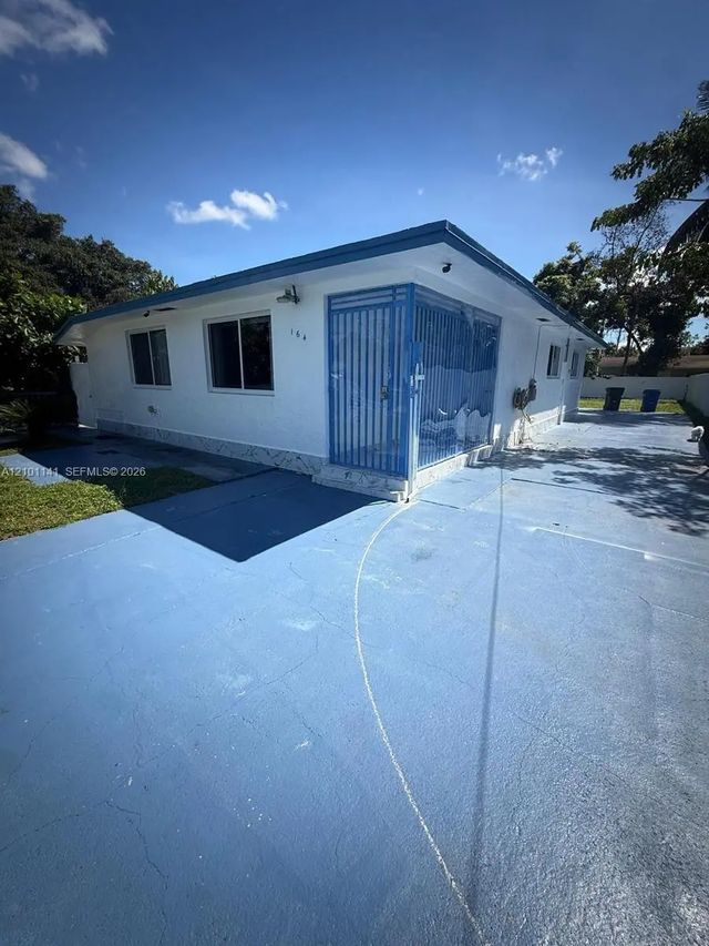 2 of 25 - 164 Ne 169th Street, North Miami Beach, FL