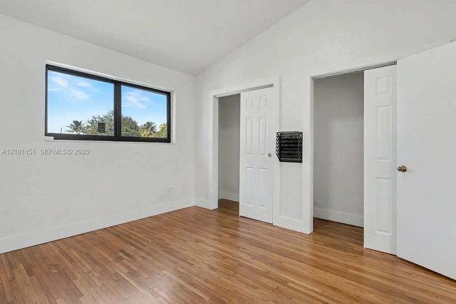 5 of 18 - 16901 Ne 6th Avenue, North Miami Beach, FL