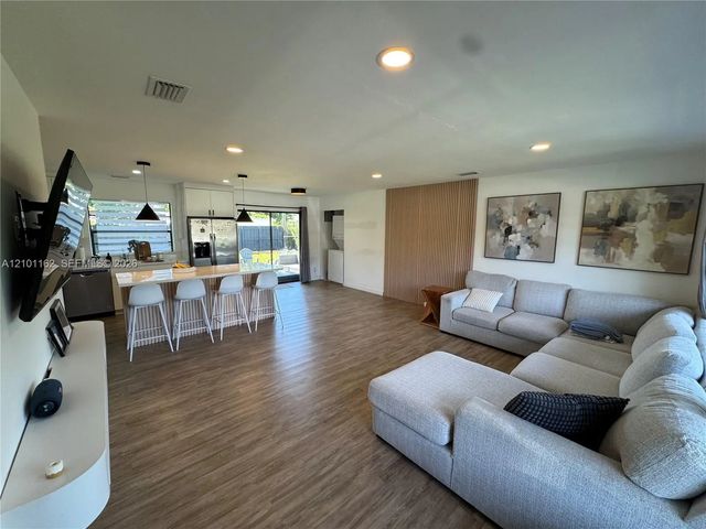 5 of 29 - 9840 Sw 166th Street, Miami, FL
