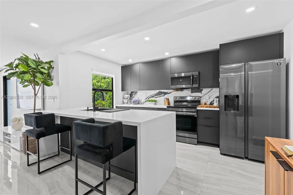 544 Sw 13th Avenue, Fort Lauderdale