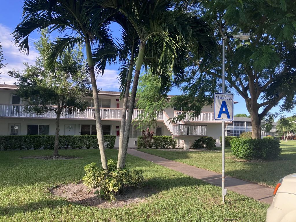 8 Cambridge A, West Palm Beach