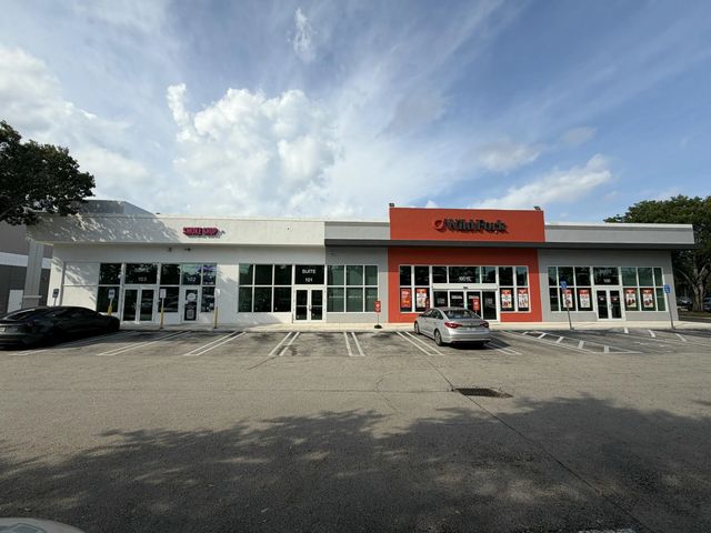 2 of 19 - 10015 Nw 41st Street, Doral, FL