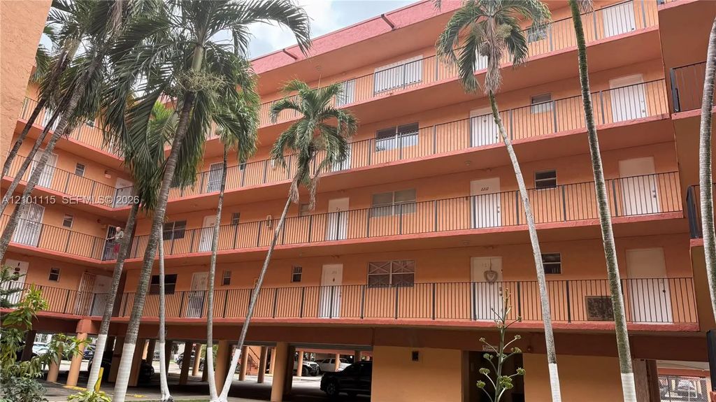 1950 W 56th Street #2210b, Hialeah