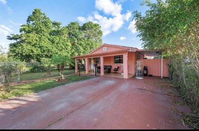2 of 10 - 5300 Sw 6th Street, Miami, FL