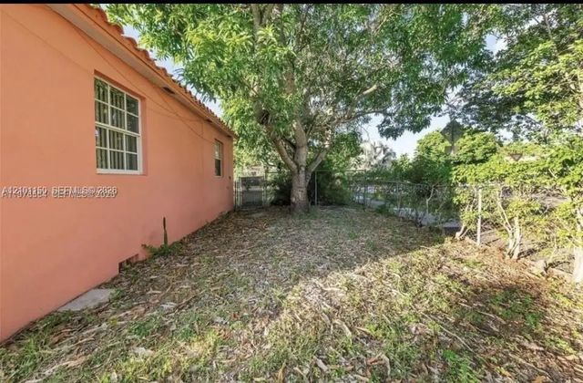 3 of 10 - 5300 Sw 6th Street, Miami, FL