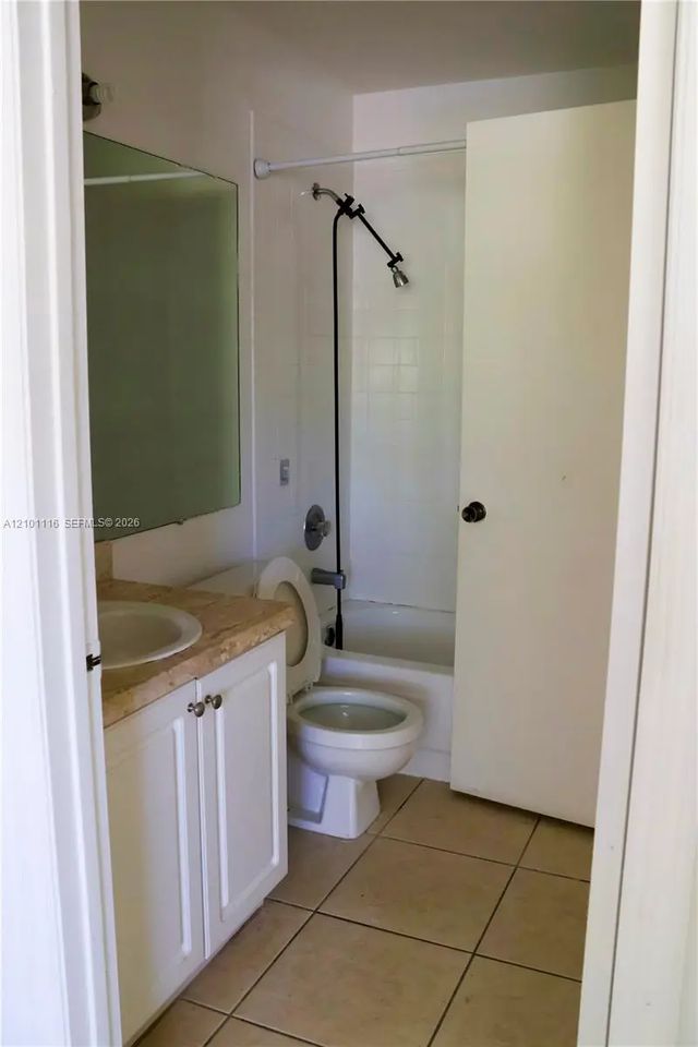 5 of 17 - 15770 Sw 106th Terrace #305, Miami, FL