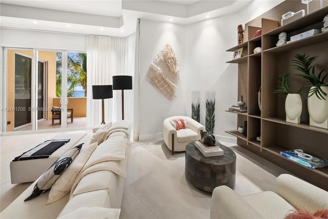5 of 37 - 808 Brickell Key Drive #408, Miami, FL
