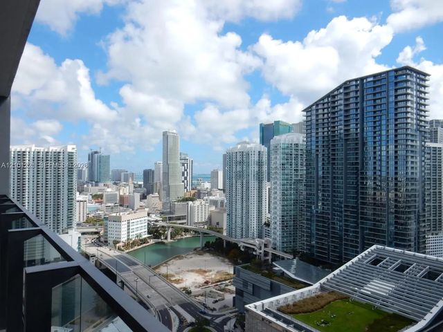 3 of 27 - 88 Sw 7th Street #2703, Miami, FL