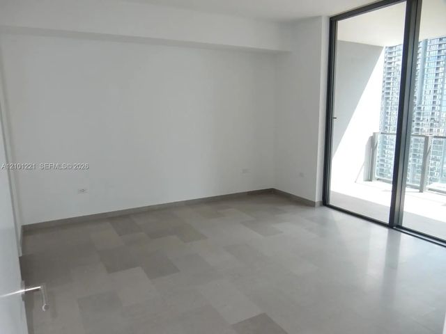4 of 27 - 88 Sw 7th Street #2703, Miami, FL