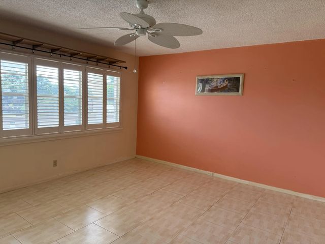 3 of 17 - 332 Dover B, West Palm Beach, FL