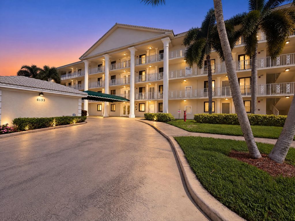 6133 Balboa #405, Boca Raton