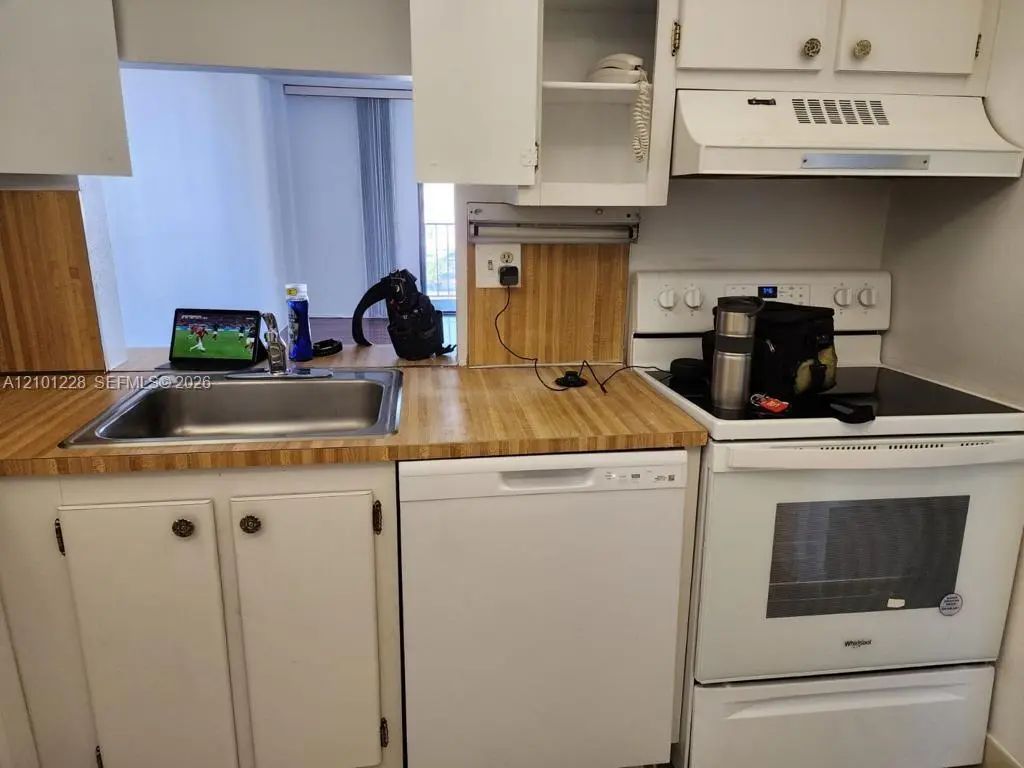 16751 Ne 9th Avenue #303, North Miami Beach