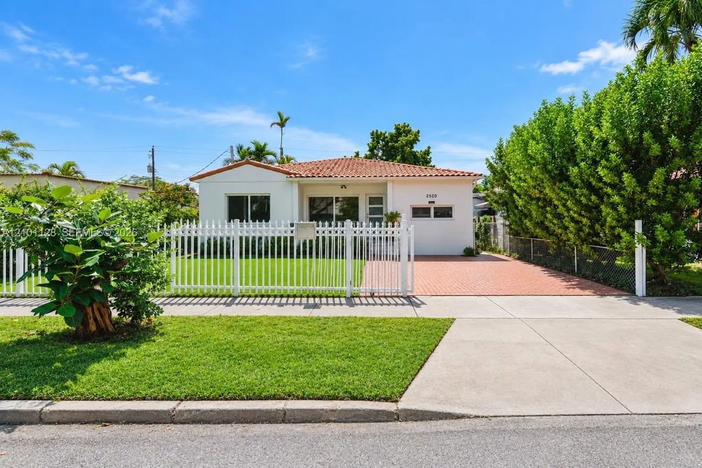 2520 Sw 22nd Terrace, Miami