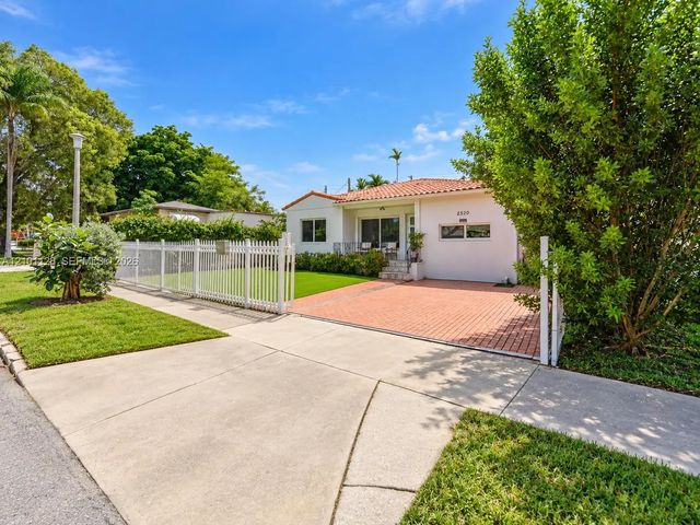 2 of 29 - 2520 Sw 22nd Terrace, Miami, FL