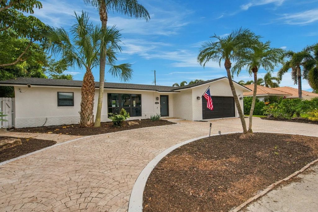 2102 Ne 68th Street, Fort Lauderdale