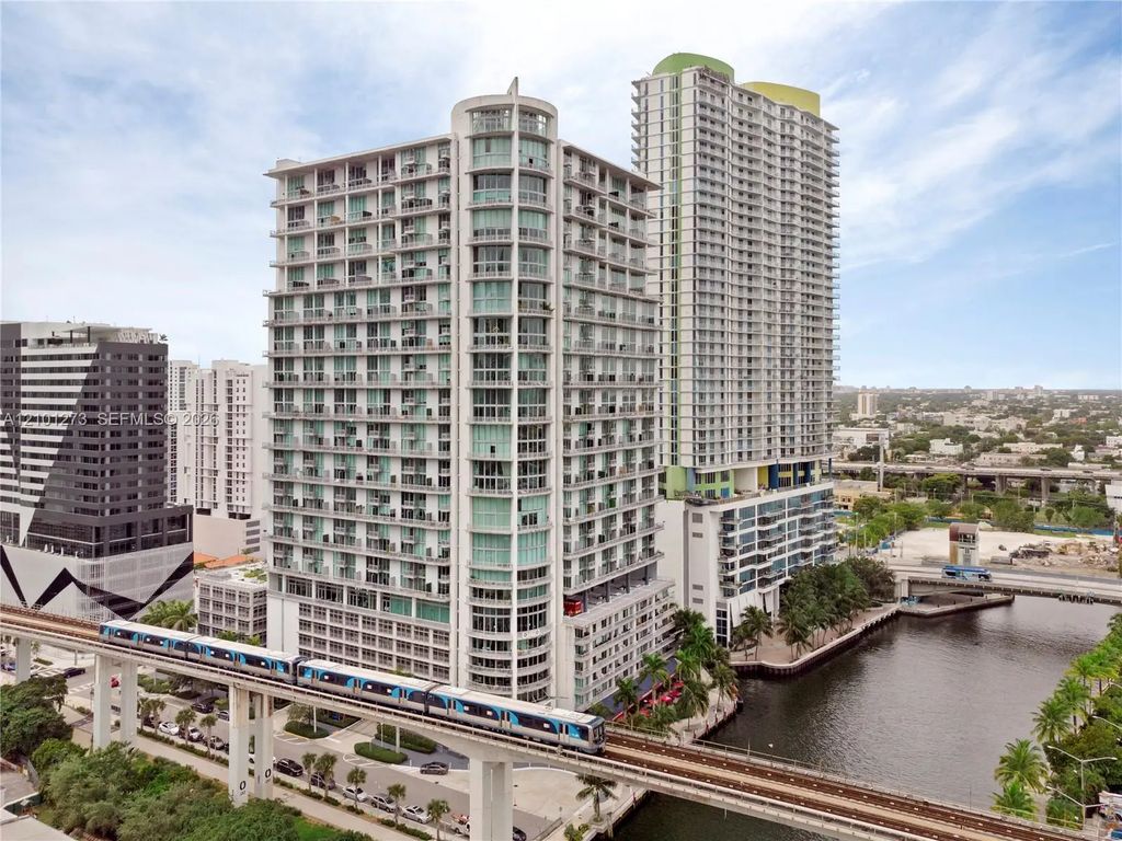 690 Sw 1st Court #1514, Miami