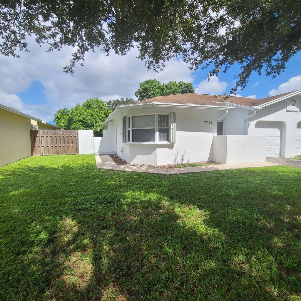 9947 Sw 59th Court, Cooper City