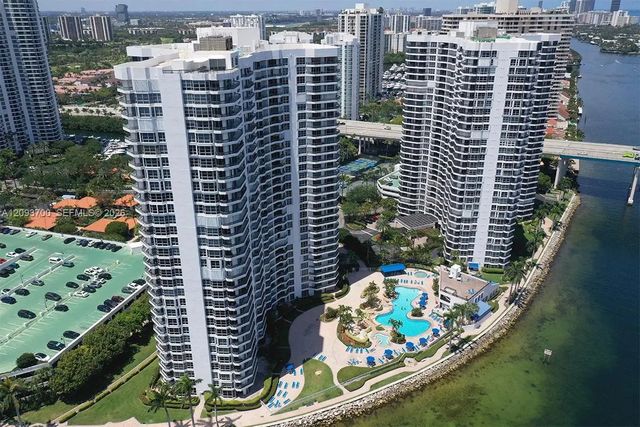 19101 Ne 36th Court #1612, Aventura