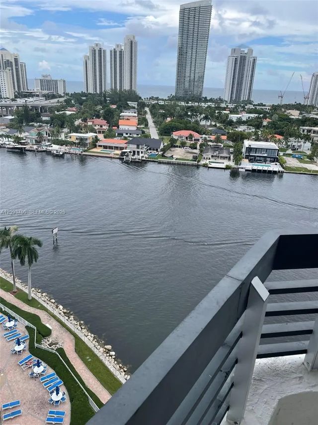 4 of 12 - 19101 Ne 36th Court #1612, Aventura, FL