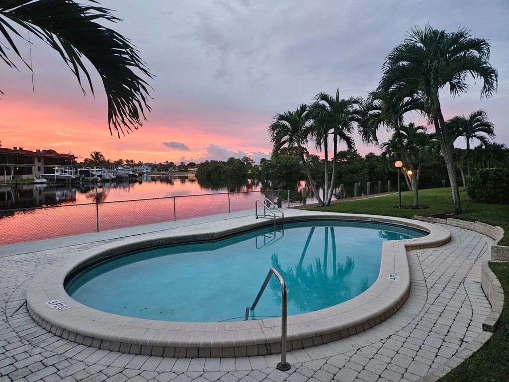 630 Southwind Circle #1, North Palm Beach