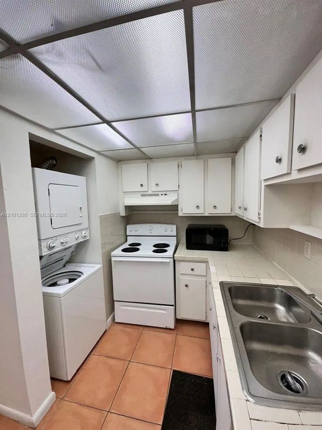 5 of 10 - 10000 Nw 80 Court #2537, Hialeah Gardens, FL