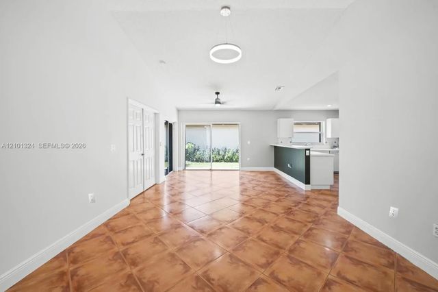 4 of 16 - 14613 Sw 155th Place, Miami, FL