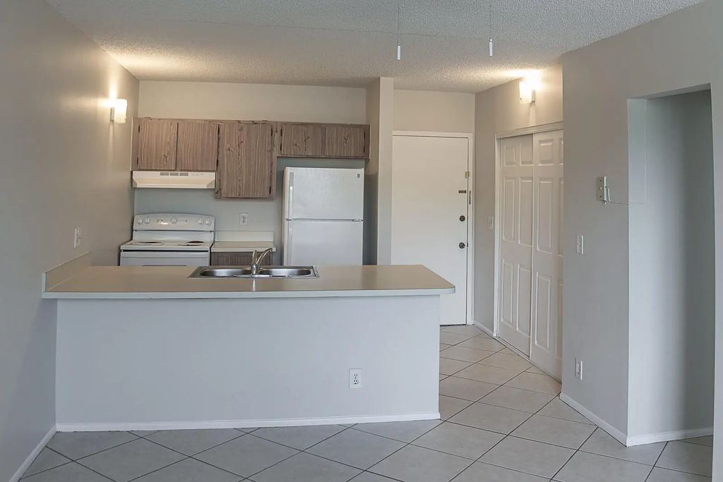 2501 Riverside Drive #209-a, Coral Springs