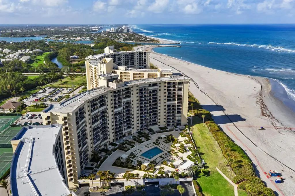 OCEAN TRAIL CONDO I Residential home - 200 Ocean Trail Way #t7, Jupiter