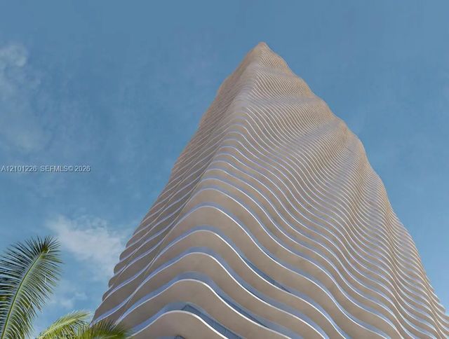 3 of 11 - 1400 Biscayne Boulevard #3001, Miami, FL