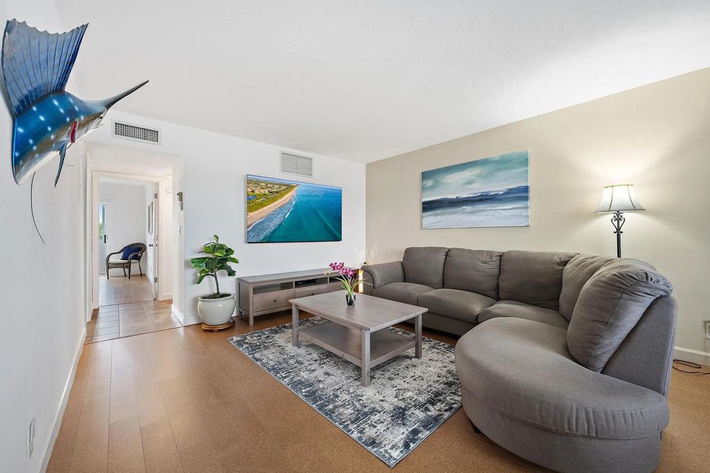 2381 Sunset Avenue #306, Lake Worth Beach