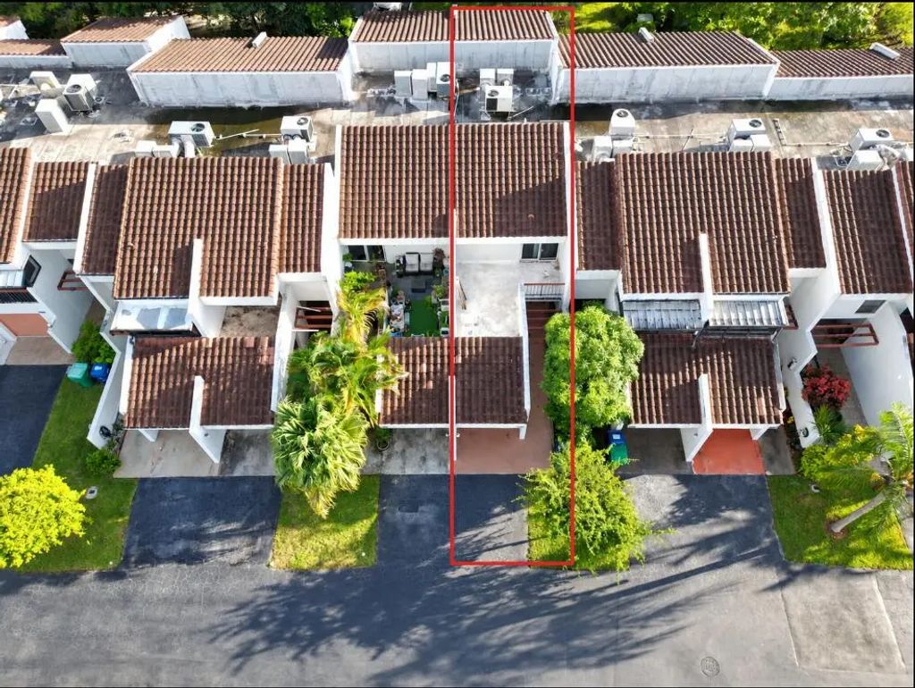 6479 Racquet Club Drive, Lauderhill