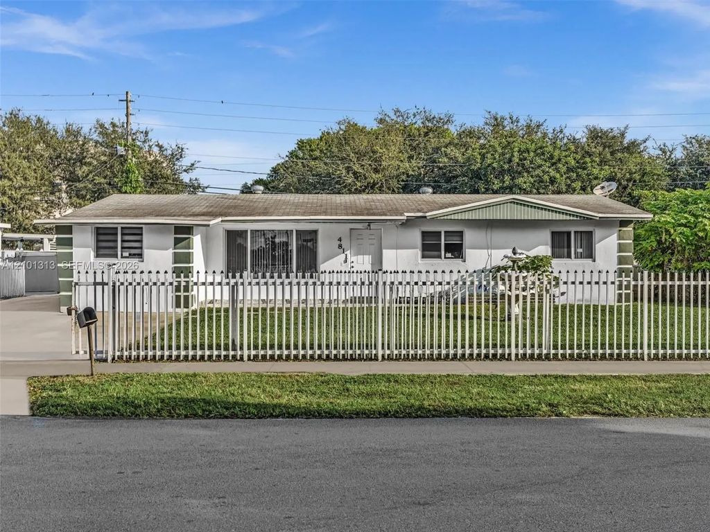 4811 Nw 181st Terrace, Miami Gardens