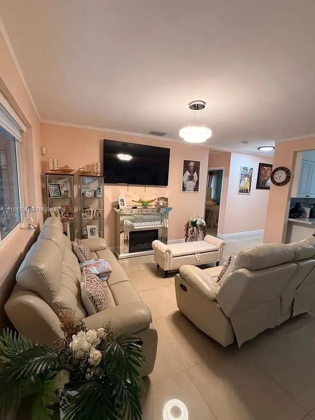 2 of 17 - 1290 Nw 15th Street, Homestead, FL