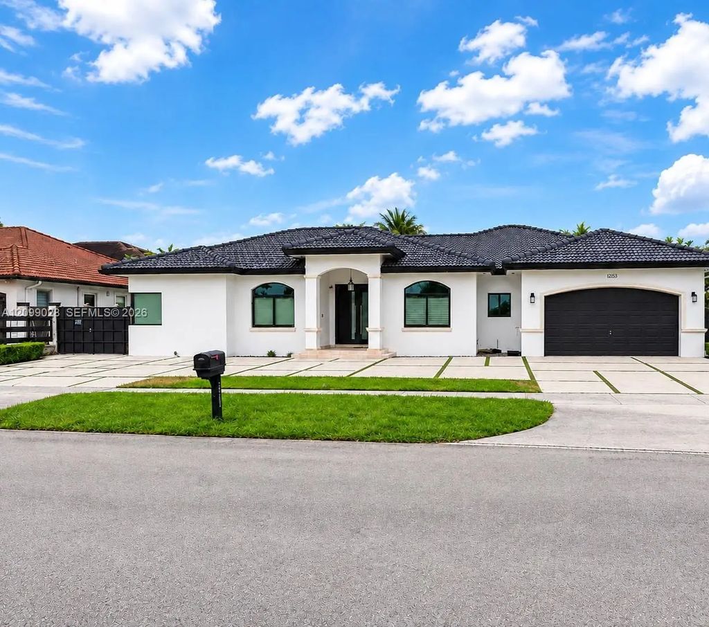 12153 Sw 2nd Street, Miami