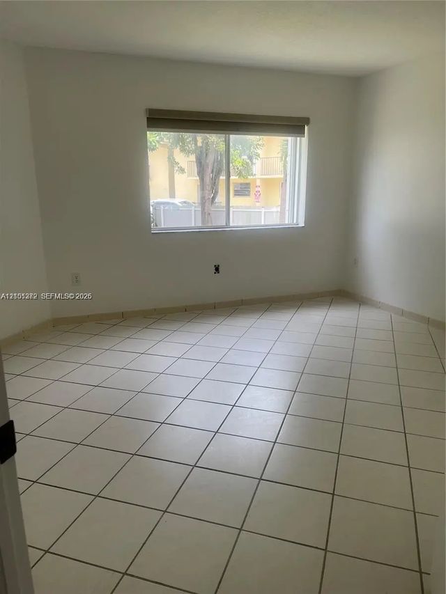 3 of 10 - 4681 Nw 9th Street #107, Miami, FL