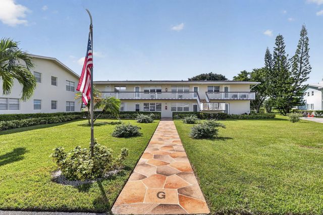 2 of 50 - 135 Somerset G, West Palm Beach, FL
