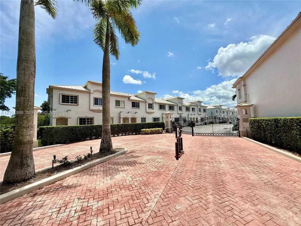 15800 Sw 92nd Avenue #12b, Palmetto Bay