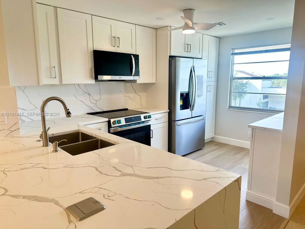 4098 Yarmouth E #4098, Boca Raton