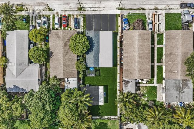 3 of 56 - 923 Nw 110th Street, Miami, FL