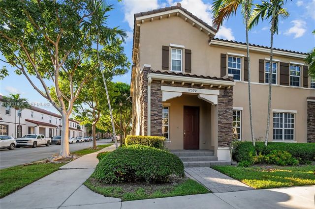 2 of 14 - 17099 Sw 94th Way, Miami, FL