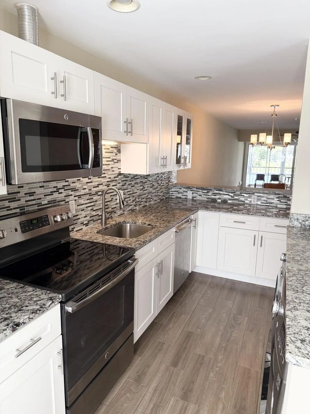 5 of 35 - 2811 Sw 15th Street #202, Delray Beach, FL
